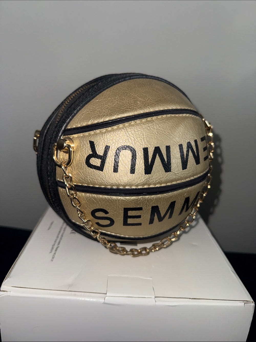 Gold Basketball-Shaped Chain Shoulder Bag -